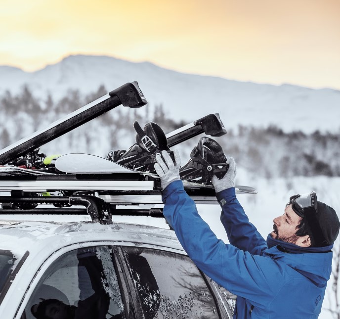 ”Uchwyty_narciarskie_na_dach”