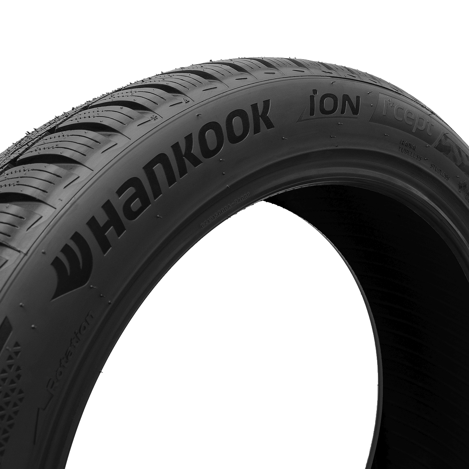 Galeria_Hankook_Hankook Winter iON icept IW01_4